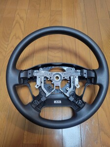 新車外し　ハイエース200系純正ステアリング　スーパーGL　標準ボディ　四駆ディーゼル　令和五年度５月納車