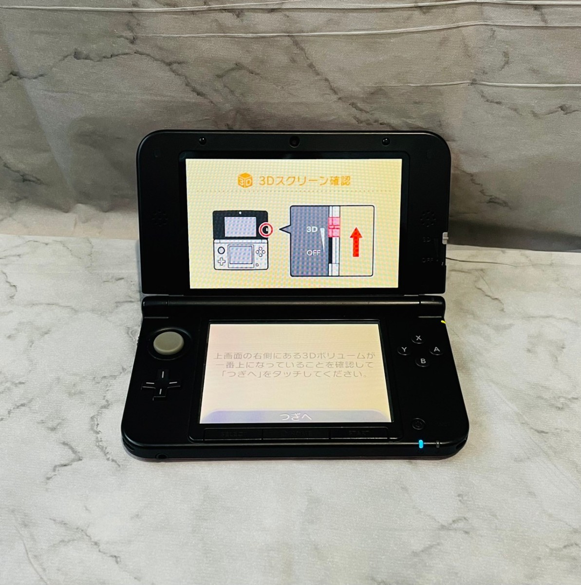 Nintendo3DSLL本体 ルフィレッド 説明書・充電器-