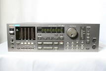 《 ヴィンテージ機器 》　AKAI DR4D 4-Track Digital Hard Disk Recorder ハードディスクレコーダー_画像2