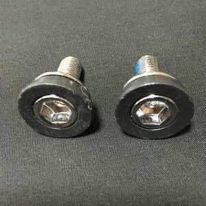 ☆ 新品!!　自転車　クランク取付用ボルト　Ｍ８ x 約 １８ mm　２本　☆