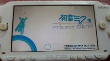 ◎　ＰＳＰ　【初音ミク　Ｐｒｏｊｅｃｔ　ＤＩＶＡ】クイックポストで３枚まで送料185円で送れます。箱付き/説明書なし/動作保証付_画像2