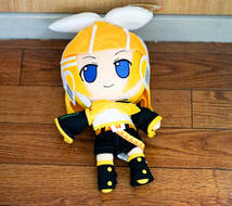 ぬいぐるみ 鏡音　 鏡音リン 初音ミク クッション 抱き枕 ボカロ 　ボーカロイド　人形　３０ｃｍ　リボン袋付【現品撮影】_画像7