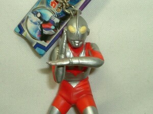 非売品　ウルトラマン シリーズ　ビッグ フィギュア キーホルダー　初代ウルトラマン スペシウム光線