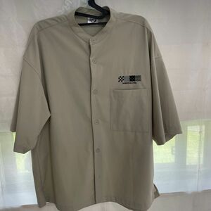 【美品】GU ジーユー　メンズ　半袖シャツ　グレー色　Mサイズ　鬼滅の刃