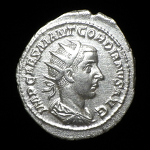 【古代ローマコイン】Gordian III（ゴルディアヌス3世）クリーニング済 シルバーコイン 銀貨 アントニニアヌス(c3BR4EEKRE)_画像1