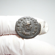 【古代ローマコイン】Claudius II（クラウディウス・ゴティクス）クリーニング済 ブロンズコイン 銅貨 アントニニアヌス(2br5kxj2dB)_画像2