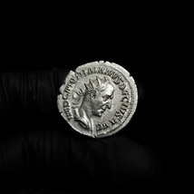 【古代ローマコイン】Trajan Decius（デキウス）クリーニング済 シルバーコイン 銀貨 アントニニアヌス(haTXTa4zWL)_画像3