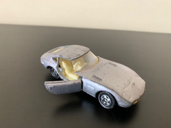 トミカ トヨタ2000GT