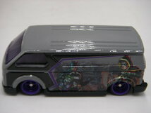 ホットウィール (灰) MBK Van ＜ルース＞ Hot Wheels バットマン_画像4