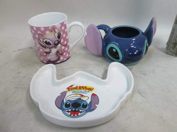 東京ディズニーランド　TDS　リロ＆スティッチ　陶器製　マグカップ＋皿　２個＋フェイスマグ　３個で 共に未使用か美品