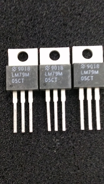 【送料無料】☆お買い得☆ナショセミ REG I.C LM79M05CT(-5V 0.5A) 50個セット