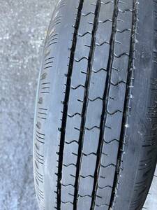 175/80R15 101/99L LT　ダンロップ　SPLT33 2015年製　　6.５ミリ溝　　1本