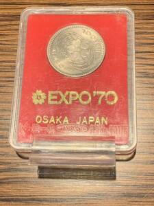 【昭和レトロ】大阪万博EXPO70記念硬貨　専用縦型ケース入り 、スタンド付き