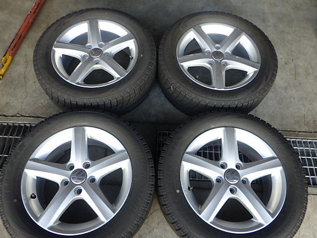 スタッドレスタイヤ205/55R16の値段と価格推移は?|20件の売買データ