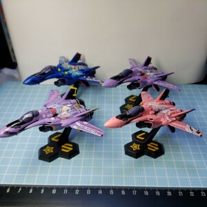 BANPRESTO一番くじ らき☆すた × マクロスF でふぉめか VF-25メサイア 痛バルキリー らき☆すたVer.全４種類、コンプリート