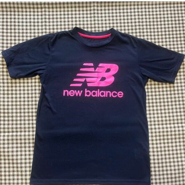 new balance Tシャツ　キッズ服