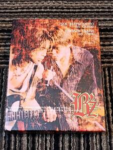 B'z *2000 year desk calendar * construction type * Inaba Koshi * Matsumoto Takahiro * goods * beads 