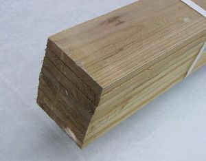 杉無垢材（防腐処理済） 節あり　未乾燥材　1820×18×90ミリ　10本入