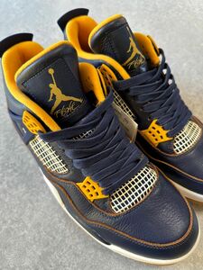 NIKE AIR JORDAN 4 RETRO ナイキエアージョーダン4