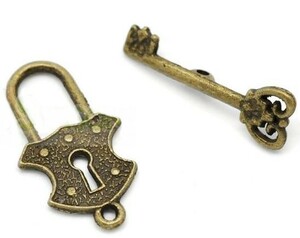 アクセサリークラスプ (1セット入)メタルチャーム（キー&ロックセット）鍵錠アンティークブロンズカラー