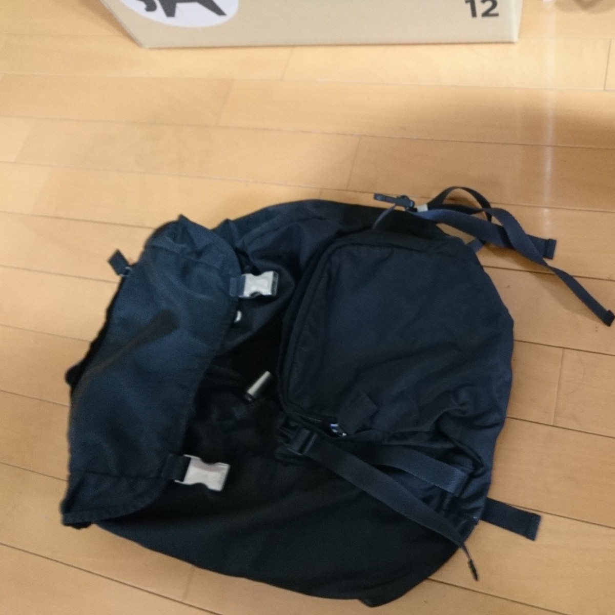 Yahoo!オークション -「プラダ リュック v135」(プラダ一般) (かばん