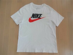 送料230円■NIKE スウォッシュLOGO Tシャツ L 白■ナイキ 赤×黒 半袖シャツ 綿100% シンプル ロゴ■スポーツブランド