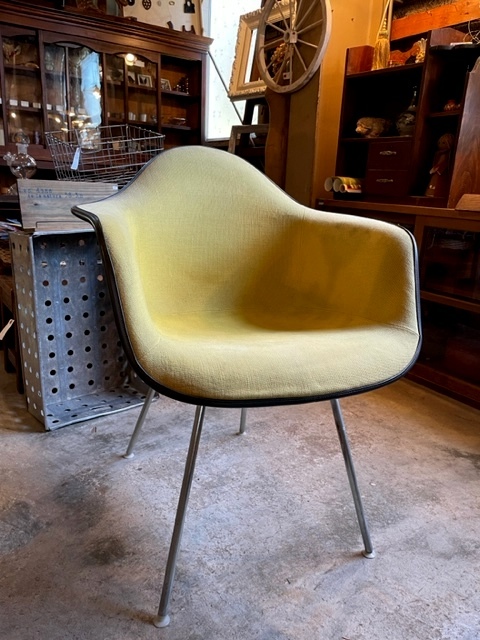 魅力の USヴィンテージ HERMAN MILLER イームズ アームシェルチェア⑪