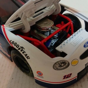 ACTION FORD TAURUS 1999 #12 NASCAR 1/24 Mobil 1アクション フォードトーラス モービルワン ナスカー 1/24 ミニカーの画像6