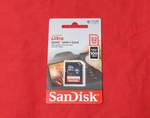 【送料無料】　新品未開封品　SanDisk　SDカード　32GB　サンディスク （SDHC規格）_画像1