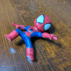 【 SPIDERMAN 】スパイダーマン フィギュア MARVEL 人形　自立しません　約4.4cm