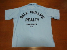 70's King Louie MADE IN USA DALE PHILLIPS　キングルイ　フロッキープリント＆ししゅうロゴ入　ボーリングシャツ　水色系　M　アメリカ製_画像3