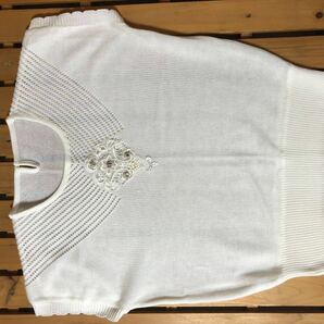 サマーニット Mサイズ 半袖ニット トップス 透け感 上品なデザイン ホワイト 透かしニット デコルテを美しく 刺繍 白の画像6