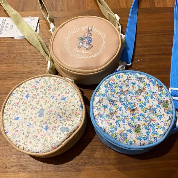 ピーターラビット ポシェット ブルー ベージュ ショルダー 円形 総柄 花柄