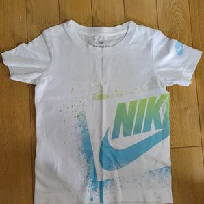 NIKE Tシャツ☆2.3歳用