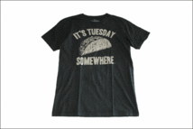 【M】 goodie two sleeves Tシャツ コットン 黒 プリント IT'S TUESDAY SOMEWHERE ビンテージ ヴィンテージ USA 古着 オールド IB1192_画像1