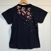 美品 [ARAPACE] 桜吹雪 プリント 和柄 レディース Tシャツ [サイズ:L] 検/ 桜花爛漫 クロップドヘッズ 雅結 絡繰魂 錦 爆烈爛漫娘 泥棒日記_画像1