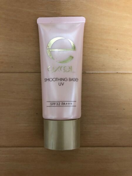 サナ エクセル スムージングベース UV 化粧下地