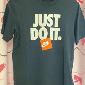 NIKE Tシャツ