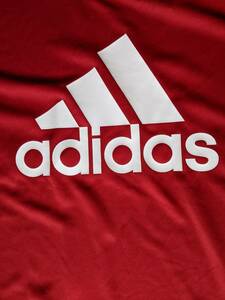 【価格2640円】adidas アディダス　Tシャツ　Mサイズ　色ブライトレッド　APC513A　デカロゴ　ビッグロゴ