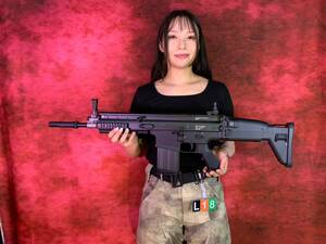 [送料無料] ＃L18 東京マルイ SCAR-H ブラック 次世代電動ガン　充電器＆バッテリーSET