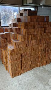床材、壁材、ウッドデッキ、ヘリボーン、DIYに役立つ木材　木材高騰で最終最安値の今だけ価格　100枚で10000円送料無料、税込