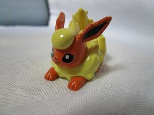 ポケットモンスター びっくらたまごのフィギュアのみ 「ブースター」