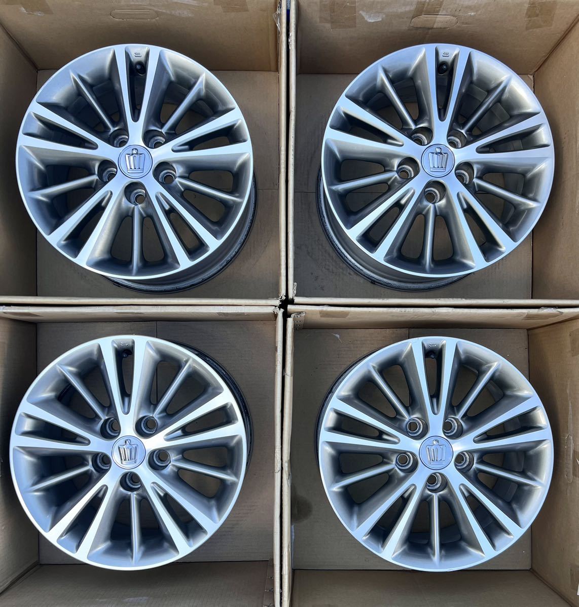 ヤフオク! -「クラウンアスリート 210 ホイール」の落札相場・落札価格