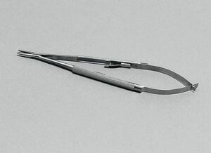 手術料持針器曲先端18cm新品です。(2)Castroveijo Needle holder straight end 