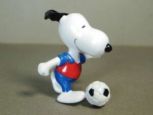 ピーナッツ スヌーピー PVCフィギュア サッカー Snoopy Peanuts