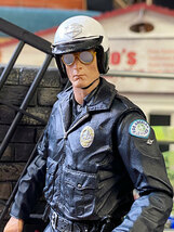 NECA　映画「ターミネーター2」T-1000（ロバート・パトリック）　アクションフィギュア ■ アメリカン雑貨 アメリカ雑貨_画像2