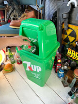 7UP　セブンアップ　ダストビン　20Lサイズ　ゴミ箱（グリーン）単品 ■ アメリカン雑貨 アメリカ雑貨 トラッシュ_画像4