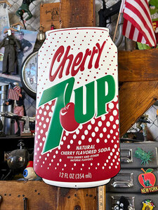 7UP　セブンアップ　エンボスティンサイン（チェリー7UP缶） ■ アメリカン雑貨 アメリカ雑貨