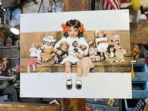 「大好きなお人形さんと一緒」　ブリキ看板 ■ アメリカン雑貨 アメリカ雑貨