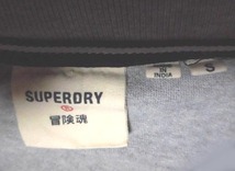 ロンドン発 SUPERDRY スーパードライ Tシャツ 半袖 コットン 刺繍ロゴマーク 冒険魂 ASH S(M-L相当) USED 美品/極度乾燥_画像4